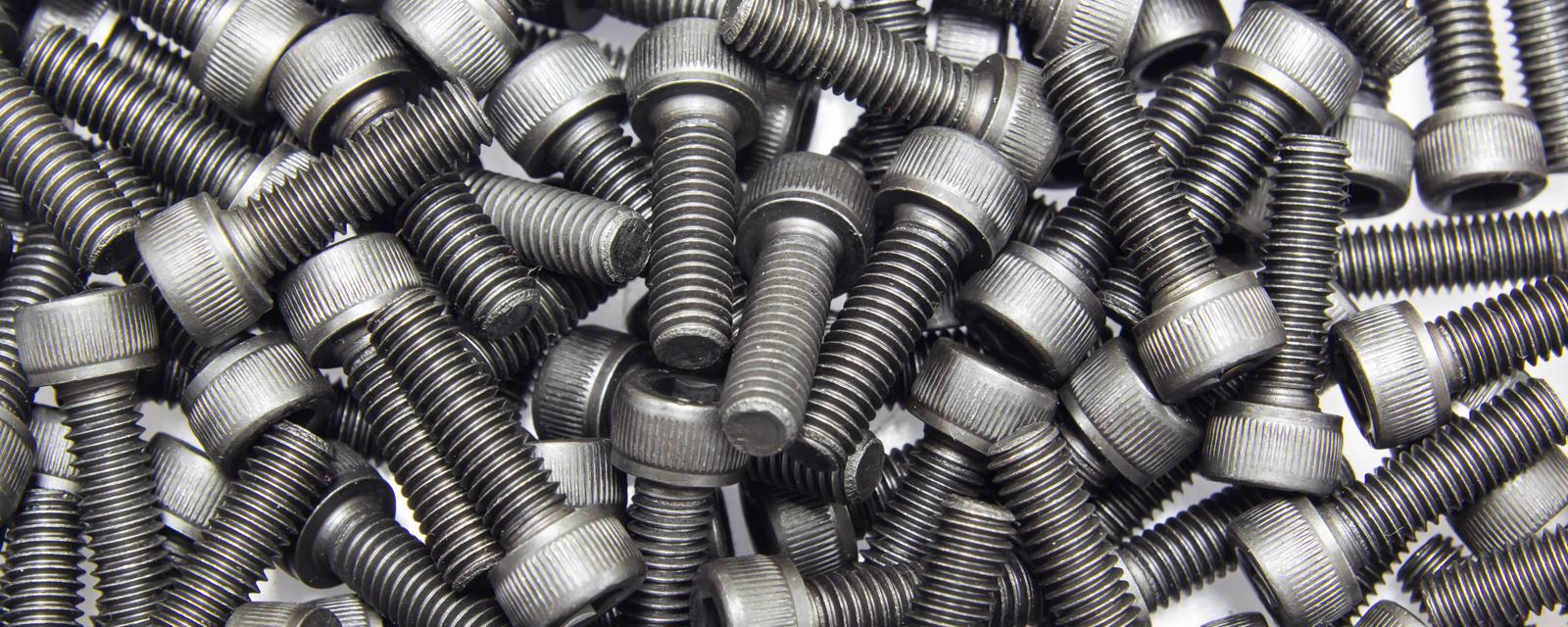 1-Time-bolt-1600